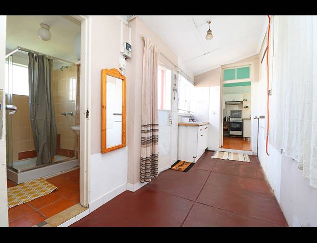 4 BEDROOM HOUSE FOR SALE IN KENSINGTON